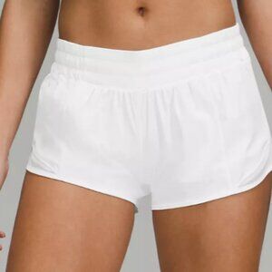 Lululemon Hotty Hot Low-Rise Lined Short 2.5"